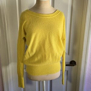 Bloomingdale's Yellow Cashmere Sweater Size M Open Weave‎ Luxury Spring Color
